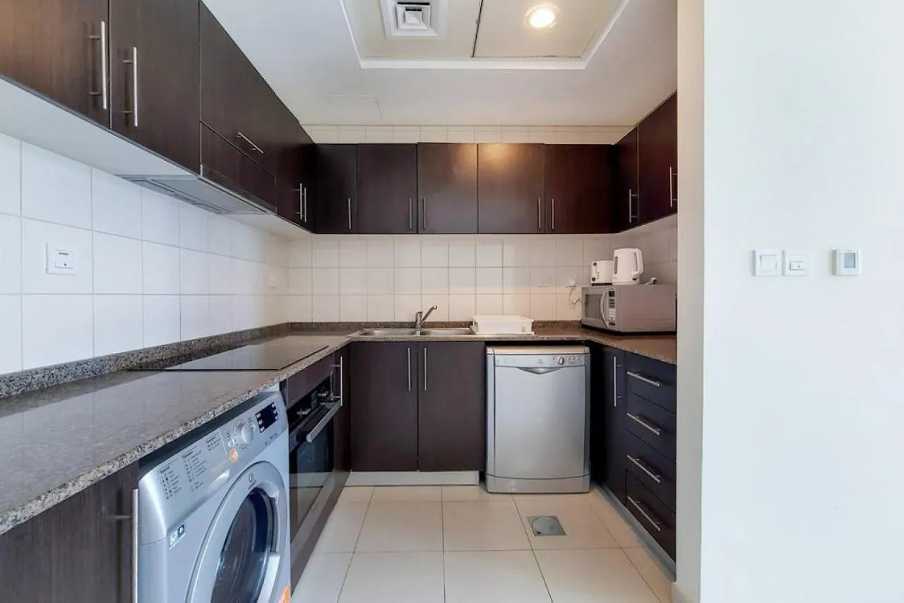 Bay Central, Dubai Marina - Peaceful One Bedroom